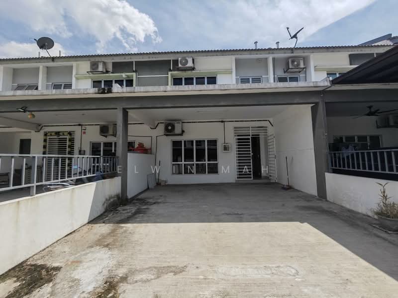 Rumah Teres 2 Tingkat untuk Dijual di Taman Sari Alamanda (Serendah) - Elwin Mah - Exterior - PropertyGuru.com.my