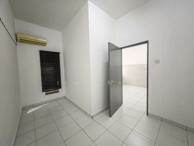 Rumah Teres 2 Tingkat untuk Dijual di Taman Sari Alamanda (Serendah) - Elwin Mah - Interior - PropertyGuru.com.my