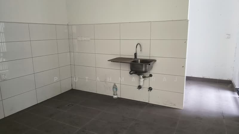 Semi-Detached House for Sale in Bandar Tropicana Aman (Telok Panglima Garang) - P Utahma Raj - PropertyGuru.com.my