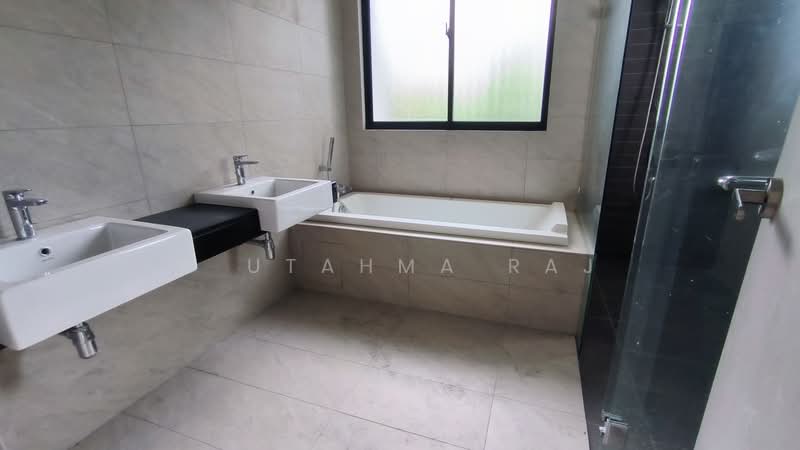 Semi-Detached House for Sale in Bandar Tropicana Aman (Telok Panglima Garang) - P Utahma Raj - PropertyGuru.com.my