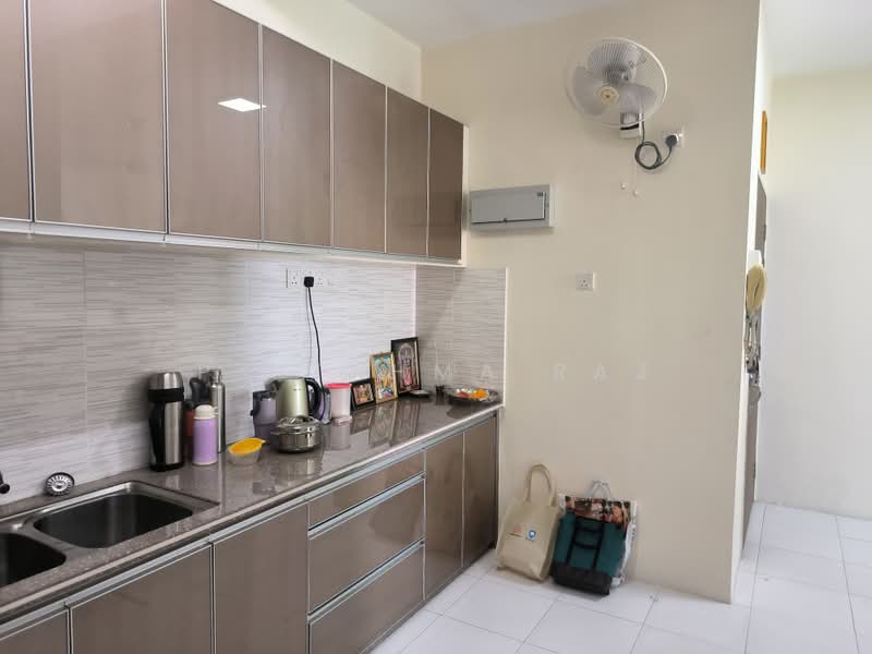 Pangsapuri untuk Dijual di Pinang Laguna - P Utahma Raj - Kitchen - PropertyGuru.com.my