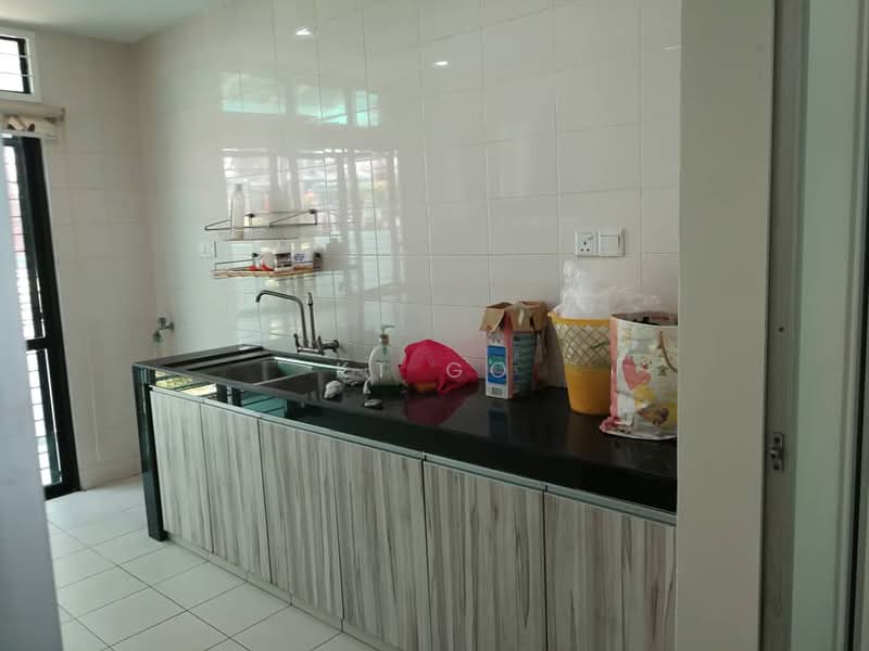 Townhouse for Sale in Bandar Bukit Puchong 2 (Puchong) - KT Go - Kitchen - PropertyGuru.com.my