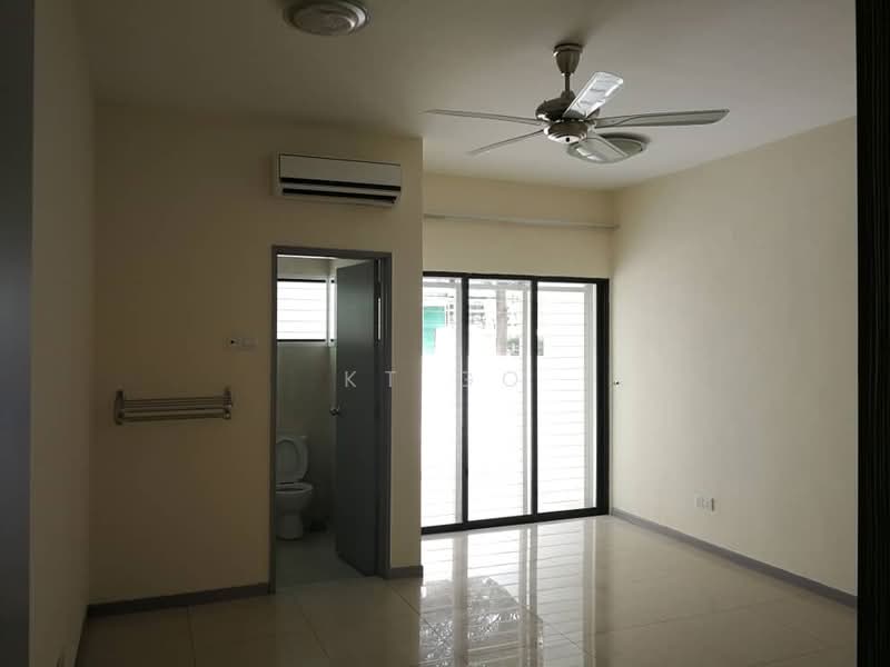 Townhouse for Sale in Bandar Bukit Puchong 2 (Puchong) - KT Go - Bathroom - PropertyGuru.com.my