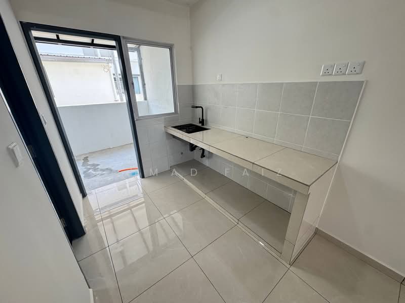 2-storey Terraced House for Rent in Cybersouth (Dengkil) - Ahmad Faiz - Kitchen - PropertyGuru.com.my