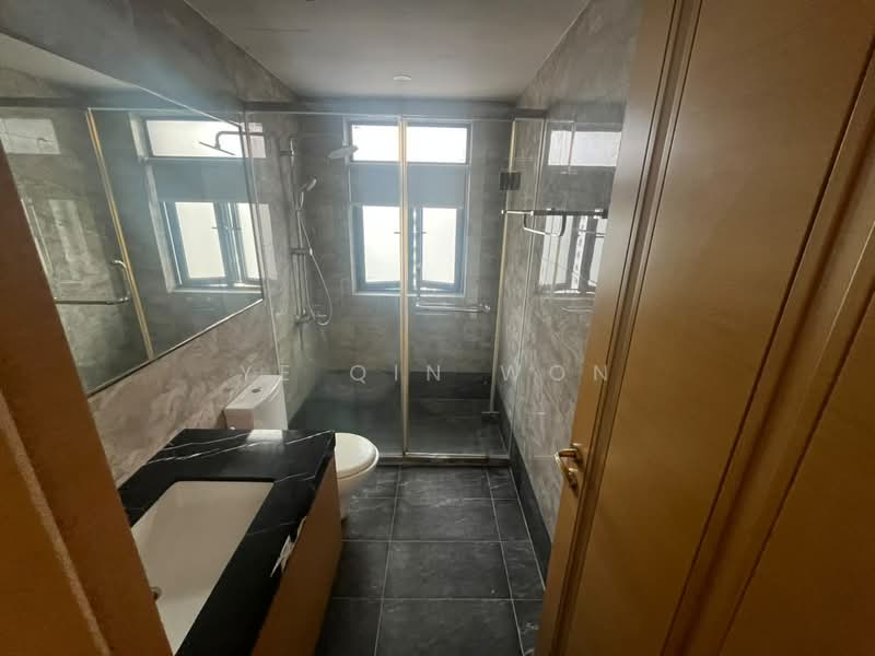 Kediaman Servis untuk Disewa di R&F Princess Cove Phase 1 - Ye Qin Won - Bathroom - PropertyGuru.com.my