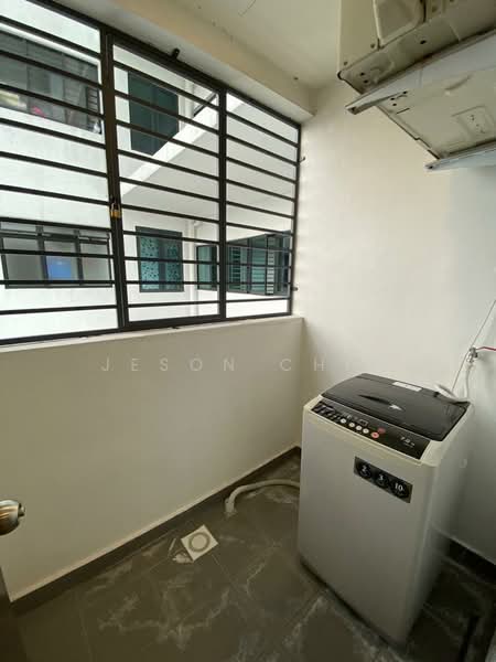 Servis Apartment untuk Disewa di Service Residence @ Landmark Residence 1 - Jeson Chia - Balcony - PropertyGuru.com.my