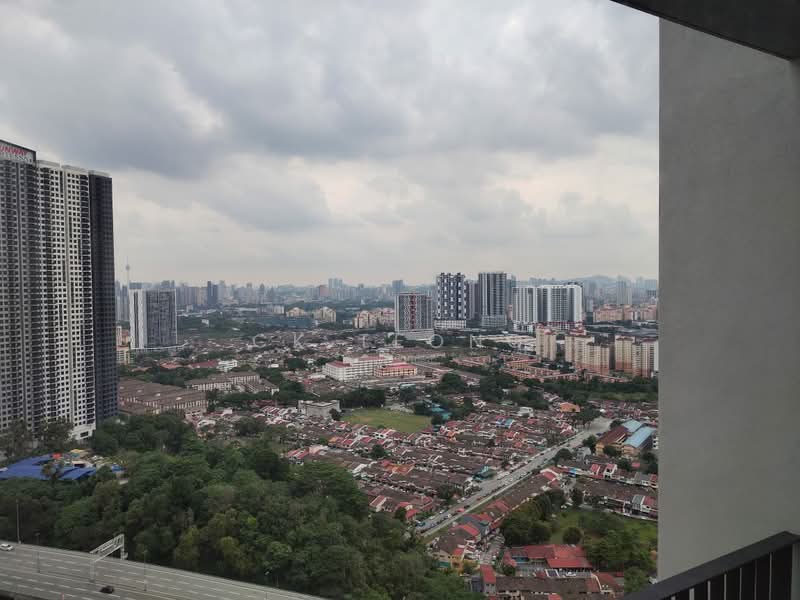 Kondominium untuk Disewa di Quinn Residence - CK Teong - View - PropertyGuru.com.my