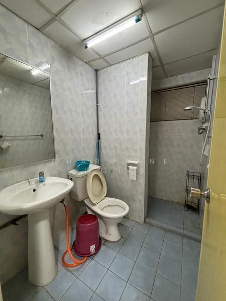 Kondominium untuk Disewa di Sang Suria - Charmaine Wong - Bathroom - PropertyGuru.com.my