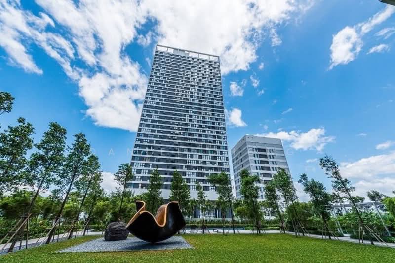 Service Residence for Sale at SqWhere Service Apartments - Daniel Chong - Exterior - PropertyGuru.com.my