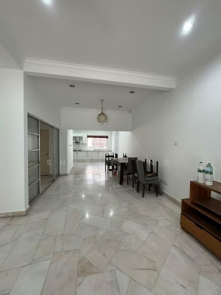Rumah Teres 2 Tingkat untuk Disewa di Ara Damansara (Selangor) - Shirley Ng - Dining Room - PropertyGuru.com.my