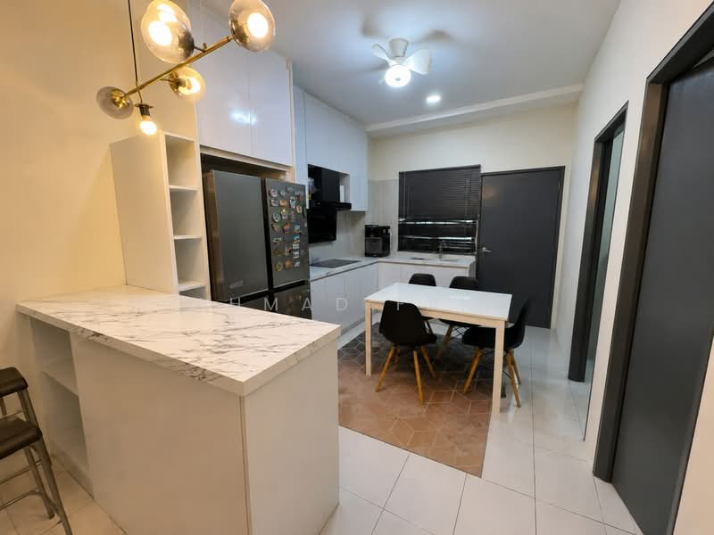 Townhouse for Rent in Dengkil (Selangor) - Ahmad Faiz - Kitchen - PropertyGuru.com.my