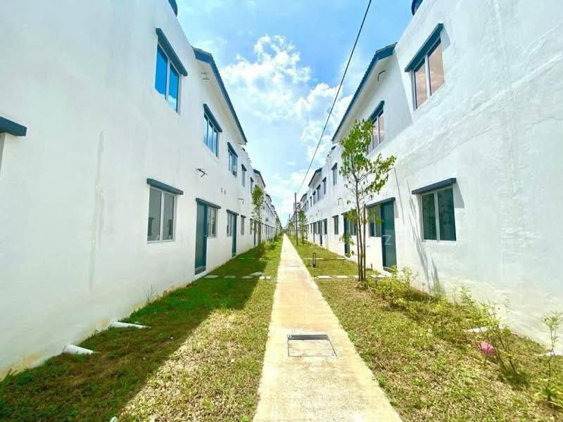 Townhouse for Rent in Dengkil (Selangor) - Ahmad Faiz - Exterior - PropertyGuru.com.my