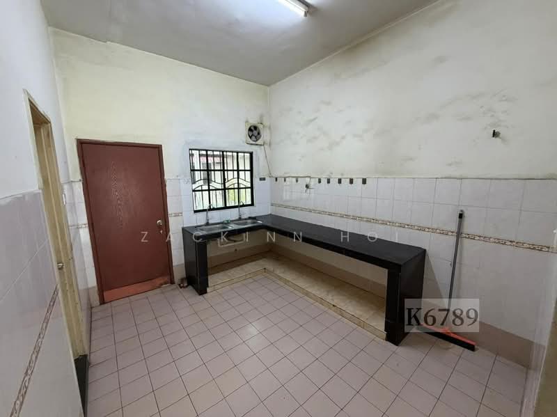Rumah Teres 2 Tingkat untuk Disewa di Bandar Puteri Klang (Klang) - Zackinn Hoi - Kitchen - PropertyGuru.com.my