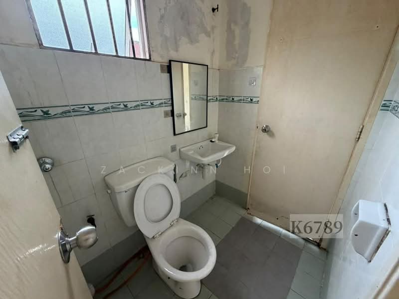 Rumah Teres 2 Tingkat untuk Disewa di Bandar Puteri Klang (Klang) - Zackinn Hoi - Bathroom - PropertyGuru.com.my