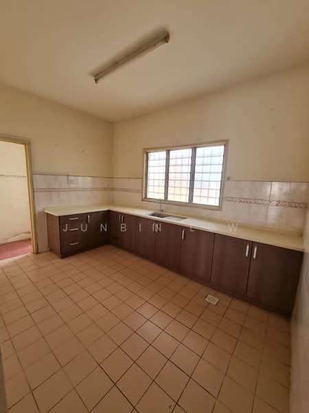 Rumah Teres 2 Tingkat untuk Dijual di Bandar Kinrara Seksyen 5 (Bandar Kinrara) - Junbin Low - Kitchen - PropertyGuru.com.my