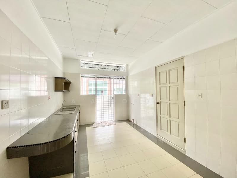 Bungalow for Sale in Seksyen 6 (Shah Alam) - Sa'a Nordin - Kitchen - PropertyGuru.com.my