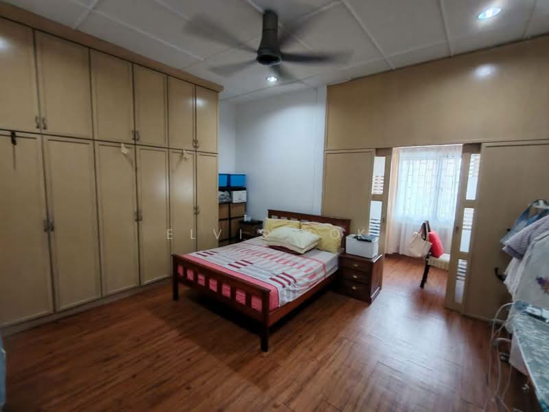 2-storey Terraced House for Sale in Taman Tun Dr Ismail (Kuala Lumpur) - Elvis Kok - Bedroom - PropertyGuru.com.my
