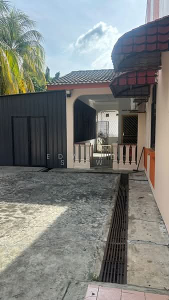 Rumah Teres 1 Tingkat untuk Disewa di Ulu Tiram (Johor) - Edward Siow - Exterior - PropertyGuru.com.my