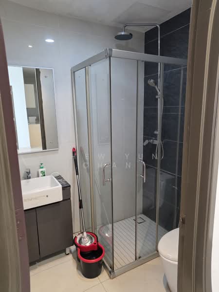 Condominium for Rent at Bay Laurel @ Country Garden Danga Bay - Chew Yun Chan - Bathroom - PropertyGuru.com.my