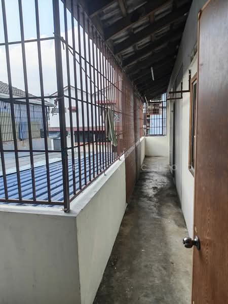 Shop / Office for Rent in Taman Johor Jaya (Johor Bahru) - Jameson Choo - Corridor - PropertyGuru.com.my