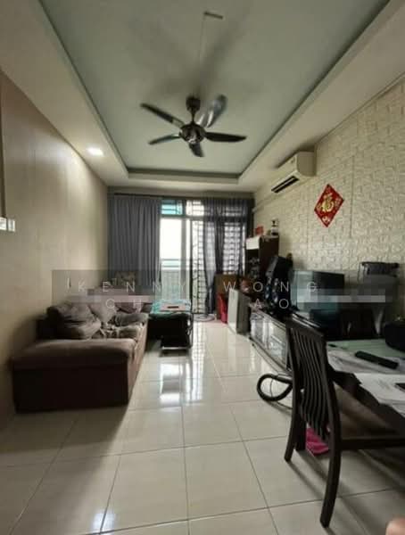 Pangsapuri untuk Dijual di Kipark Apartment - Kenny Wong Chen Yao - Living Room - PropertyGuru.com.my