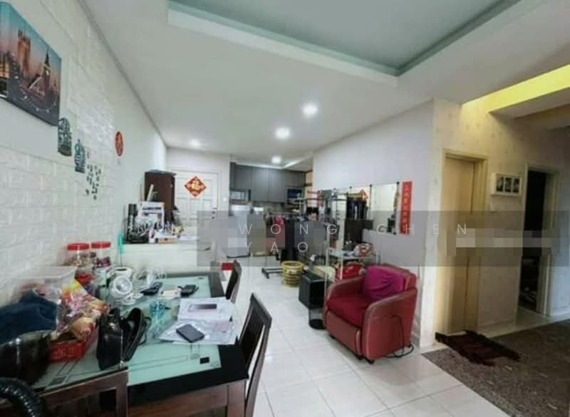 Pangsapuri untuk Dijual di Kipark Apartment - Kenny Wong Chen Yao - Living Room - PropertyGuru.com.my