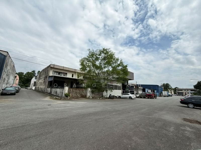 Terrace Factory for Sale in Kawasan Perindustrian Mount Austin (Tebrau) - Orange Koh - Exterior - PropertyGuru.com.my