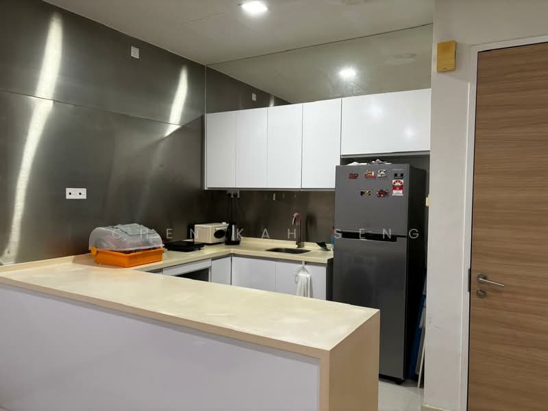 Service Residence for Sale at Camellia Serviced Suites - Chen Kah Seng - Kitchen - PropertyGuru.com.my