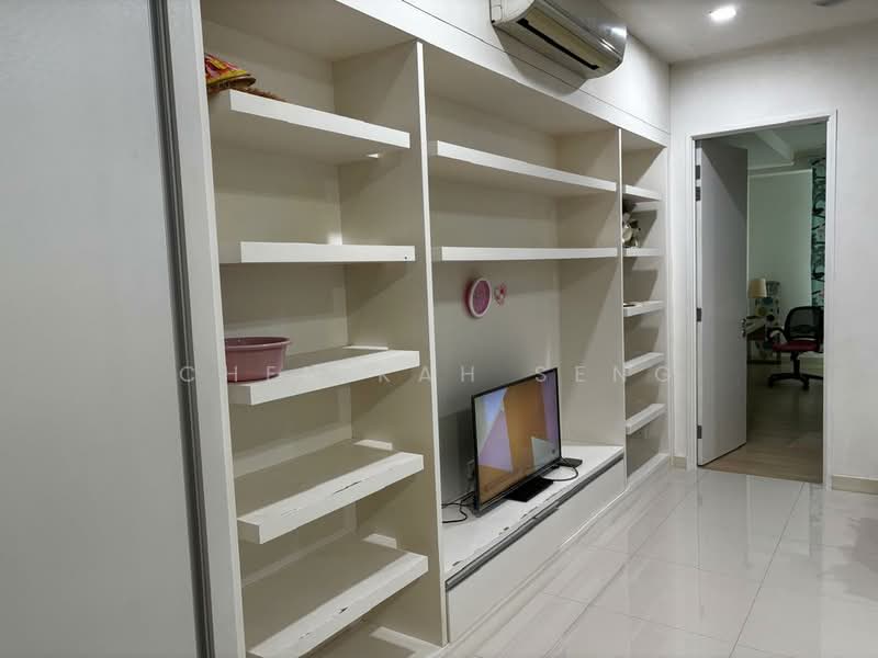 Service Residence for Sale at Camellia Serviced Suites - Chen Kah Seng - Living Room - PropertyGuru.com.my
