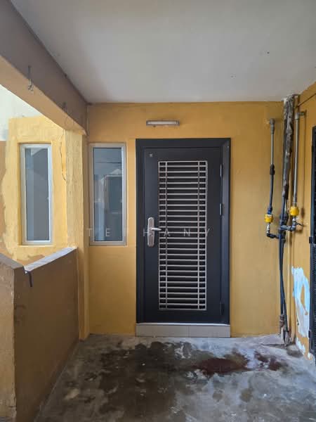Flat for Sale at Flat Bandar Selesa Jaya @ Jalan Silat Gayong - Stephany . - Exterior - PropertyGuru.com.my
