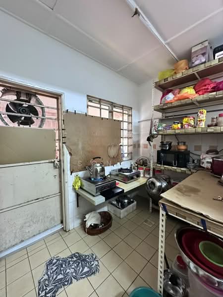 2-storey Terraced House for Sale in Taman Usahawan (Kepong) - Alison Chiu - Kitchen - PropertyGuru.com.my