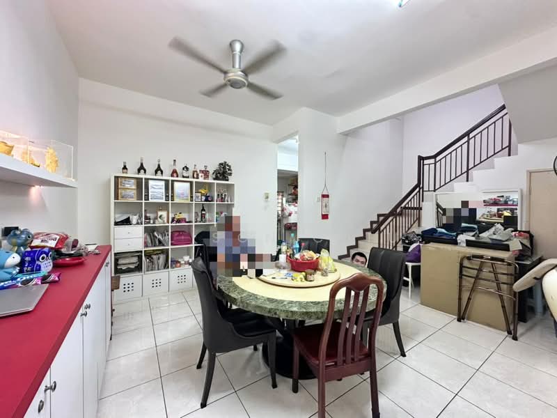 2-storey Terraced House for Sale in Taman Usahawan (Kepong) - Alison Chiu - Dining Room - PropertyGuru.com.my