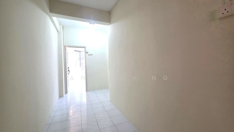 Pangsapuri untuk Dijual di Kingfisher Series - Randi Ch'ng - Entrance - PropertyGuru.com.my