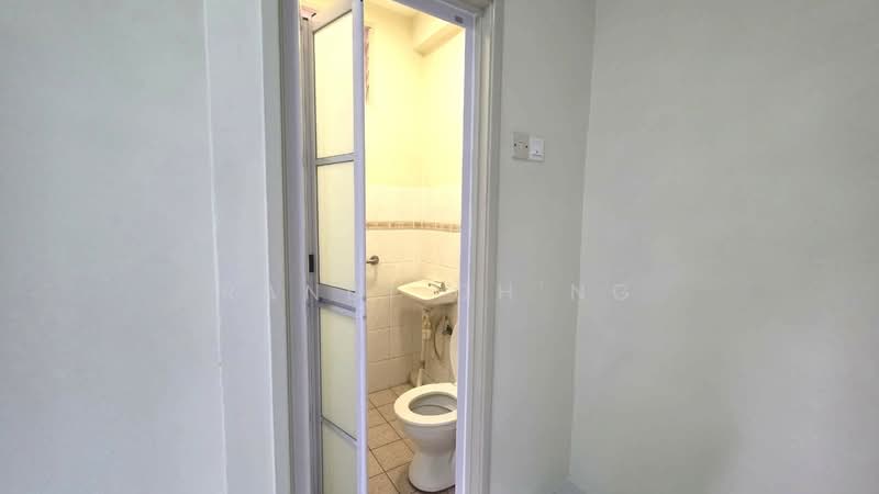 Pangsapuri untuk Dijual di Kingfisher Series - Randi Ch'ng - Bathroom - PropertyGuru.com.my