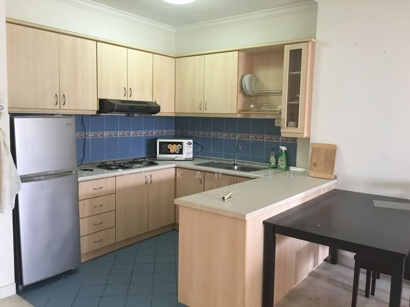 Servis Apartment untuk Dijual di Holiday Place (D-Villa Residence) - Chen Kah Seng - Kitchen - PropertyGuru.com.my