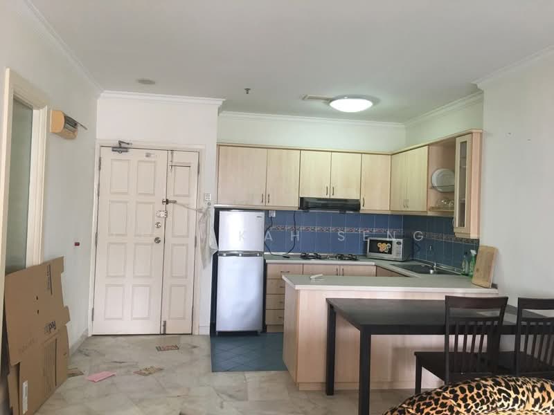 Servis Apartment untuk Dijual di Holiday Place (D-Villa Residence) - Chen Kah Seng - Kitchen - PropertyGuru.com.my