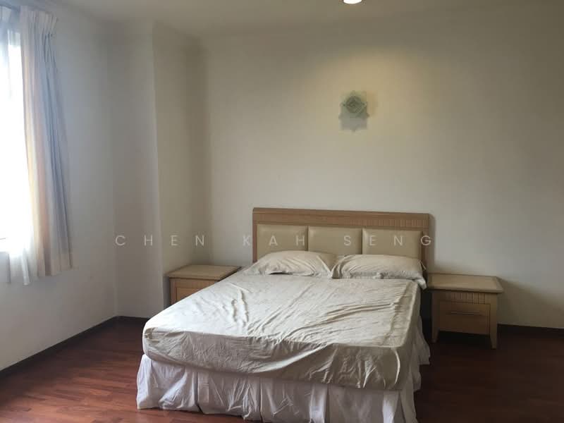 Servis Apartment untuk Dijual di Holiday Place (D-Villa Residence) - Chen Kah Seng - Bedroom - PropertyGuru.com.my