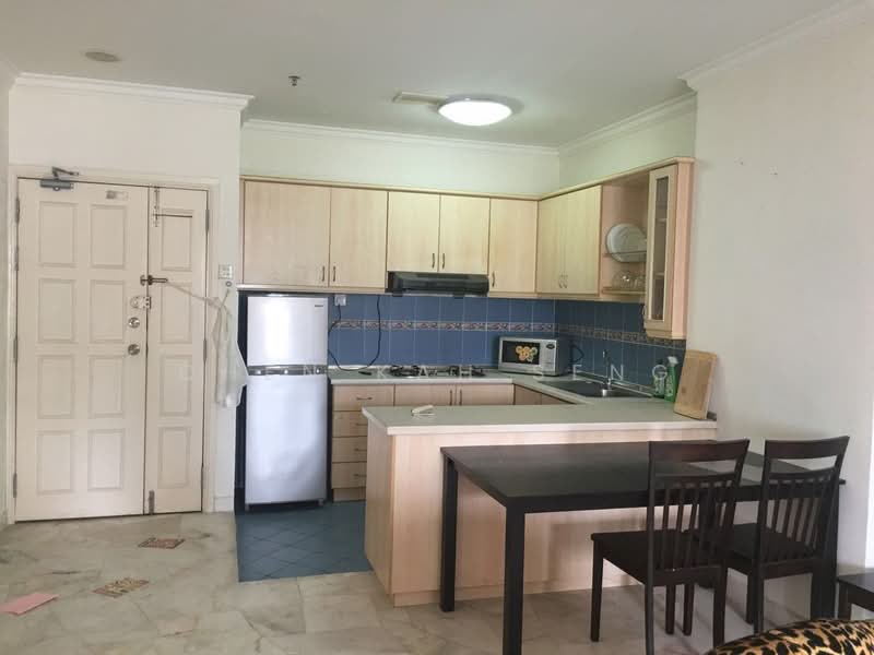Servis Apartment untuk Dijual di Holiday Place (D-Villa Residence) - Chen Kah Seng - Kitchen - PropertyGuru.com.my