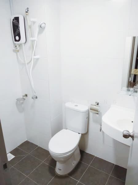 Kondominium untuk Dijual di Residensi Platinum Teratai - Desmond Tang - Bathroom - PropertyGuru.com.my