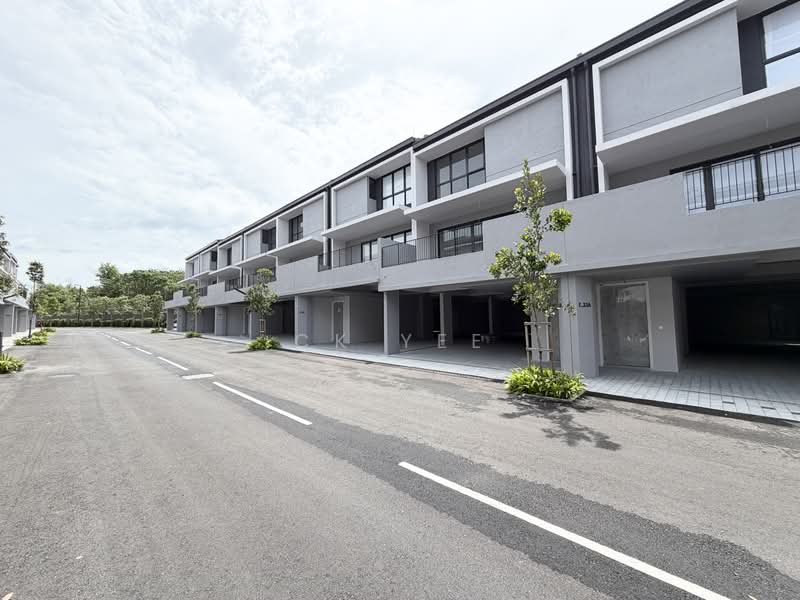 Terraced House for Sale in Taman Bukit Serdang (Seri Kembangan) - CK Yee - Exterior - PropertyGuru.com.my