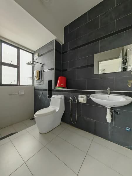 Service Residence for Sale at The Sky Executive Suites - YC Fung - Bathroom - PropertyGuru.com.my
