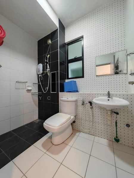 Service Residence for Sale at The Sky Executive Suites - YC Fung - Bathroom - PropertyGuru.com.my