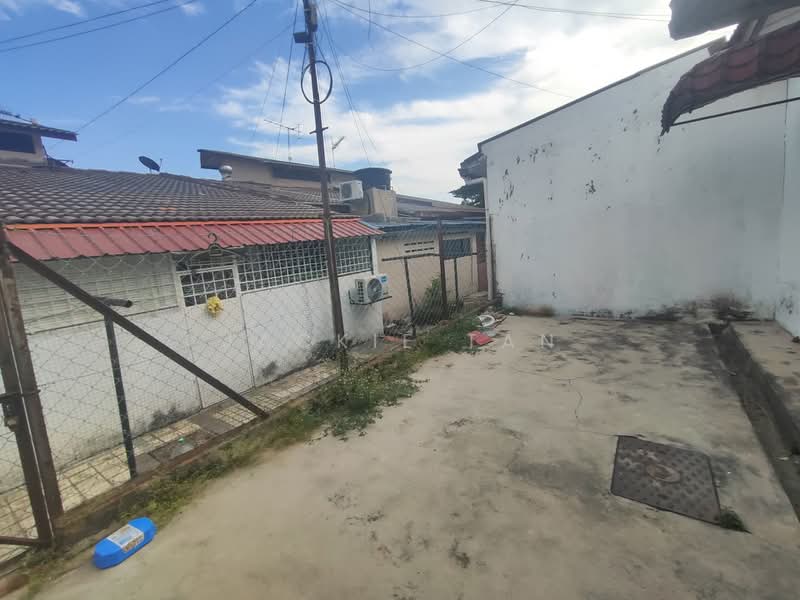 1-storey Terraced House for Sale in SS 3, Taman Universiti (Petaling Jaya) - Jackie Tan - Exterior - PropertyGuru.com.my