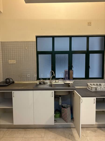 Kondominium untuk Dijual di 10 Semantan Suites - Chen Kah Seng - Kitchen - PropertyGuru.com.my