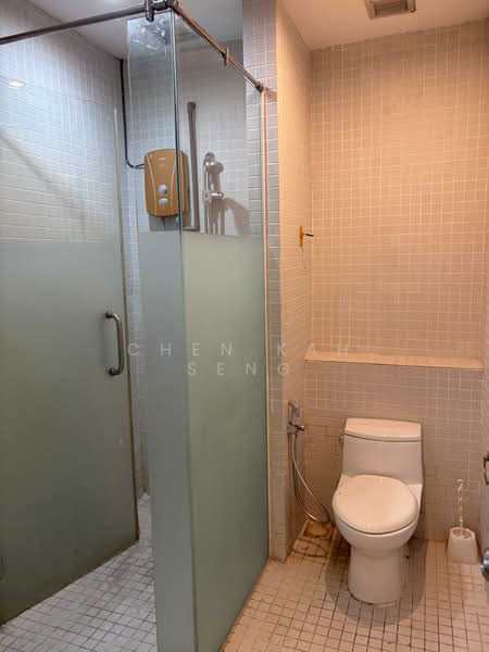 Kondominium untuk Dijual di 10 Semantan Suites - Chen Kah Seng - Bathroom - PropertyGuru.com.my