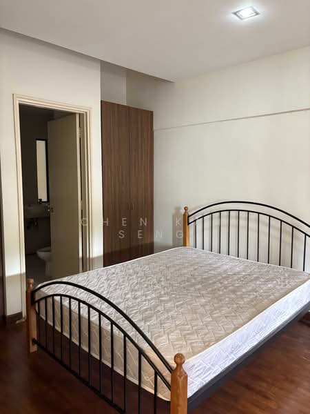 Kondominium untuk Dijual di 10 Semantan Suites - Chen Kah Seng - Bedroom - PropertyGuru.com.my