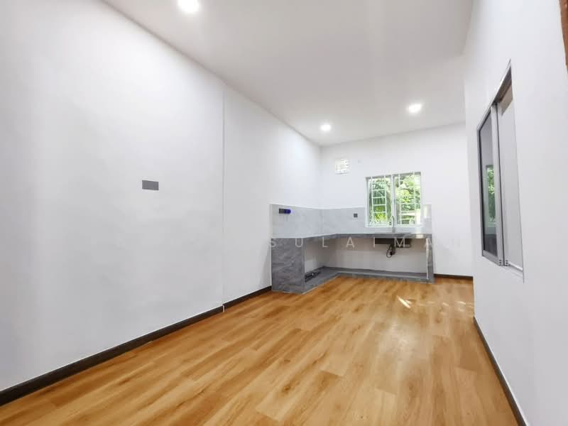 Rumah Teres 1 Tingkat untuk Dijual di Senawang (Negeri Sembilan) - Yasmin Sulaiman - Kitchen - PropertyGuru.com.my