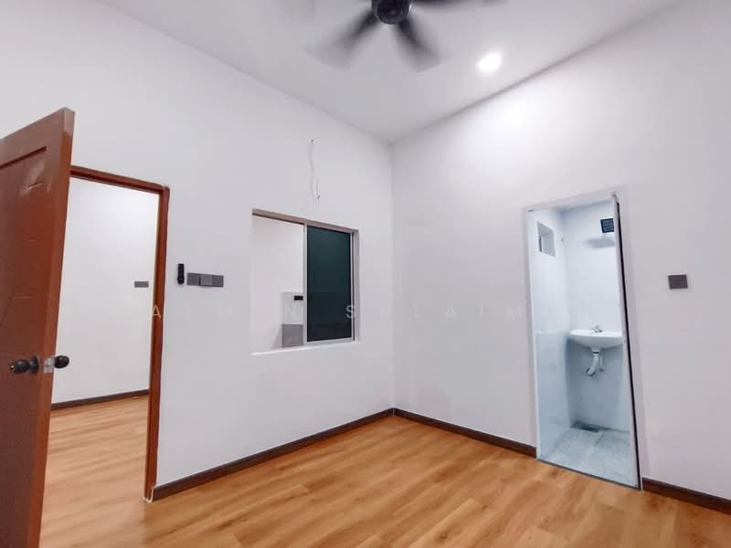 Rumah Teres 1 Tingkat untuk Dijual di Senawang (Negeri Sembilan) - Yasmin Sulaiman - Bedroom - PropertyGuru.com.my