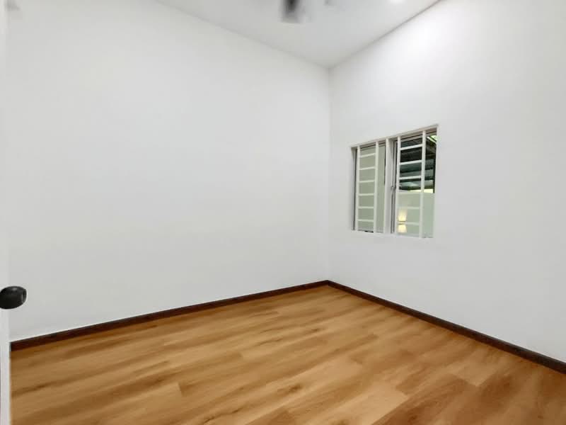 Rumah Teres 1 Tingkat untuk Dijual di Senawang (Negeri Sembilan) - Yasmin Sulaiman - PropertyGuru.com.my