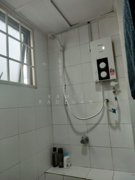 Condominium for Rent at Bam Villa - Kamil Radzuan - Bathroom - PropertyGuru.com.my